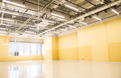 今回の募集のテナント区画「K110」。想定天井高は約4m