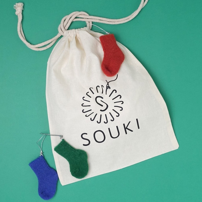 キーホルダーやバックチャームとしてお使いいただけます