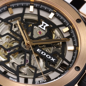 UP250VTg6L7UVJbkzweG.jpg?w=940&h=940