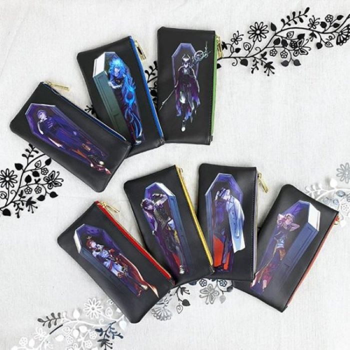 速報 新商品発売開始 新商品♪ツイステッドワンダーランドからクールなスリムポーチが入荷中