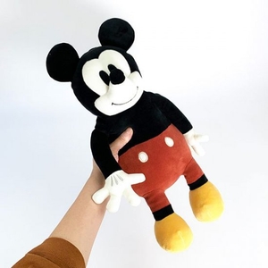 UQqWgAQqfo26RUuQkN45.jpg?w=940&h=940