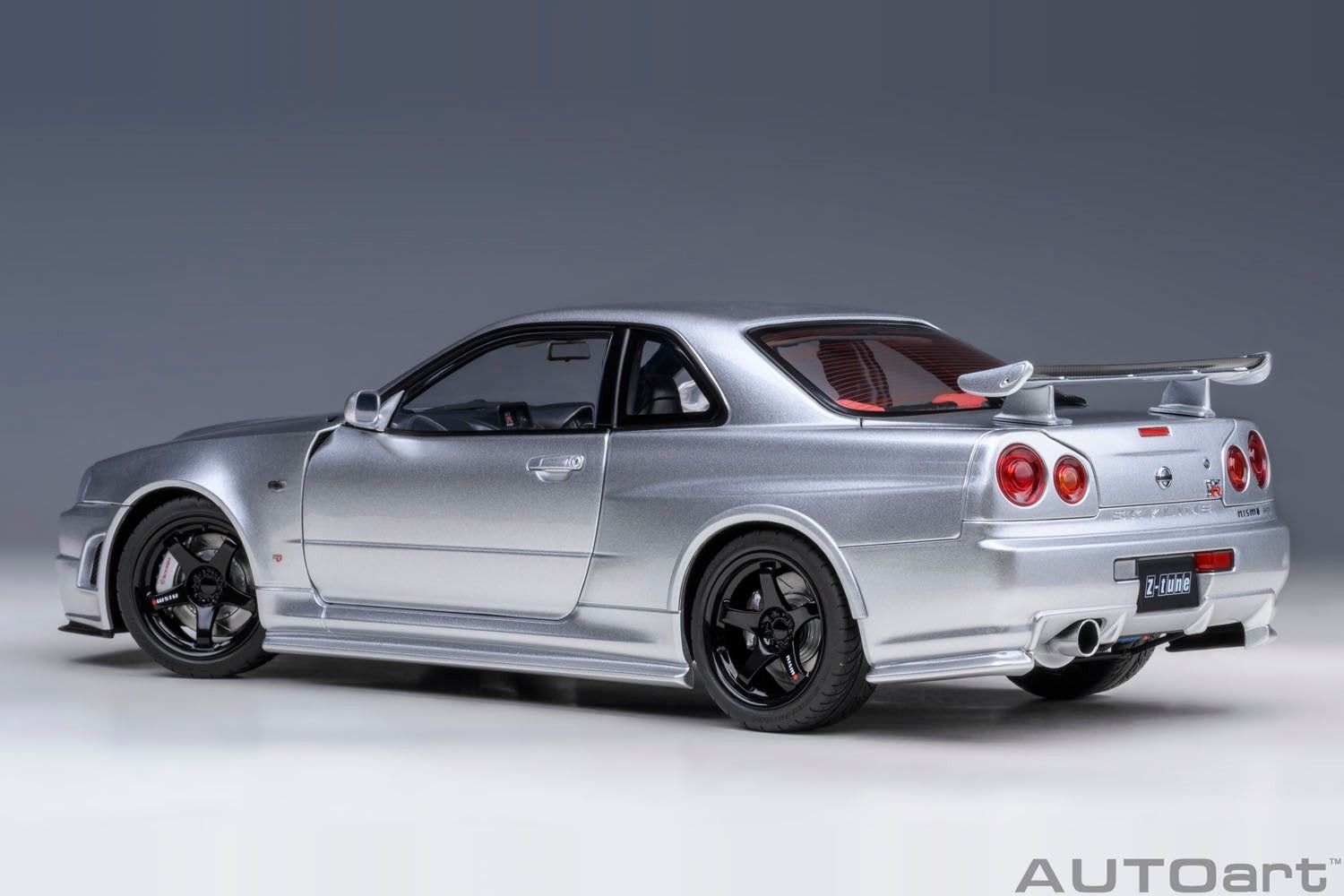 オートアート社製 「NISMO R34 GT-R Z-tune シルバー」精巧な1/18