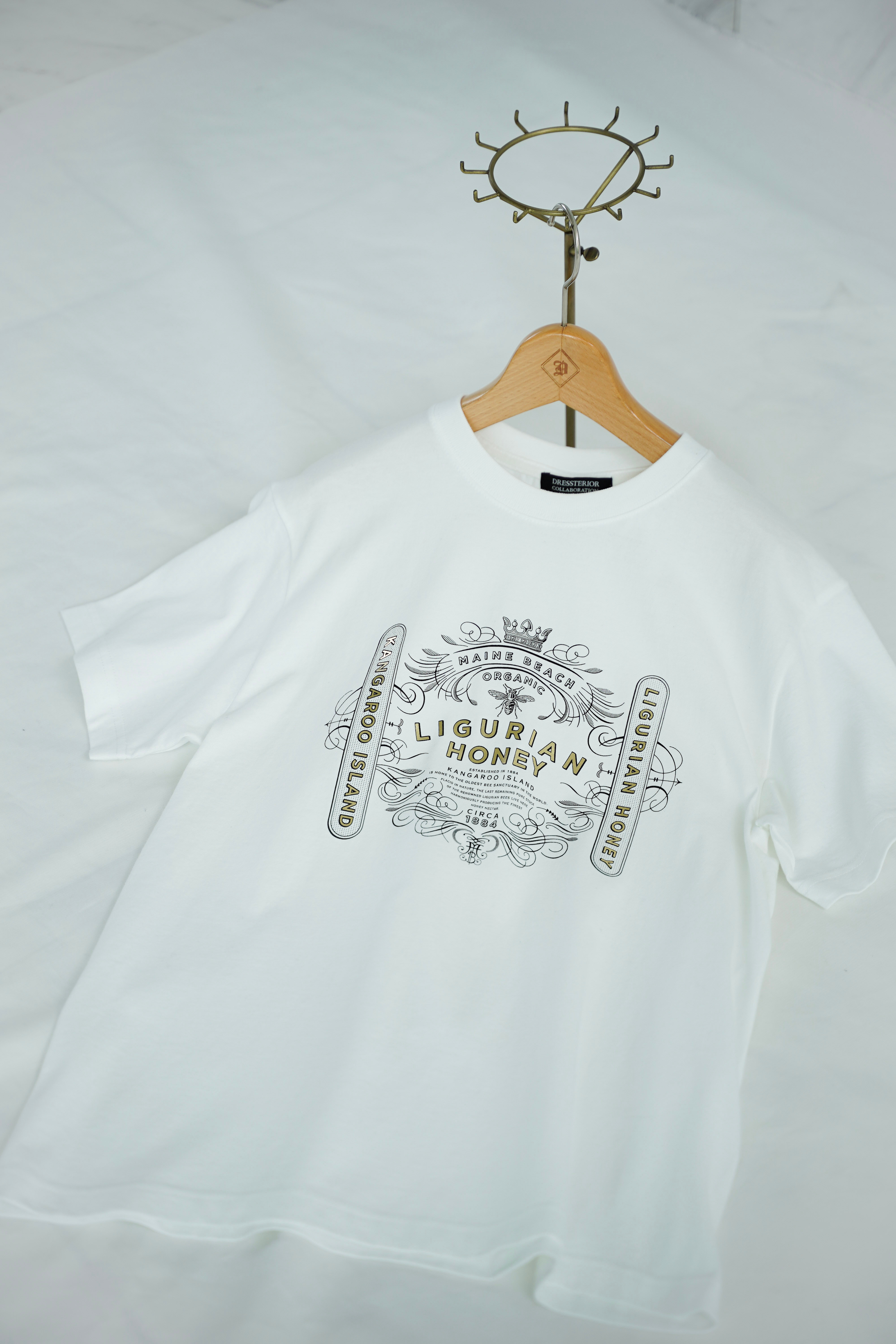 DRESSTERIOR(ドレステリア) コスメブランドMAINE BEACH(マインビーチ)とのコラボTシャツを発売
