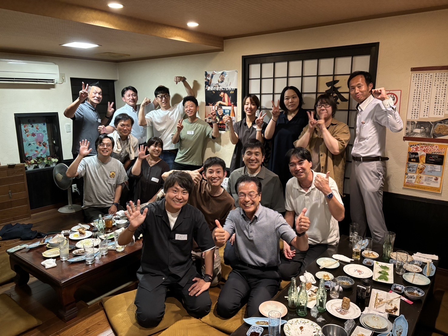 (渡辺町長、御嵩町議員、御嵩町役場の皆さん、御嵩町まちづくりで活躍されている皆さんにあたたかく迎えていただきキックオフ懇親会!)