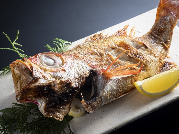 のどぐろ [一例]　脂がたっぷりのった旨味の強い白身魚の高級魚　［一例］