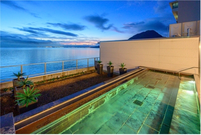 Ub0bvushrXmXSN1SpbUV.jpg?w=940&h=940