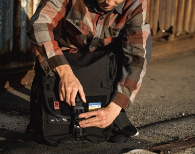 UcztjWL52bBXZcB25vVP.jpg?w=940&h=940