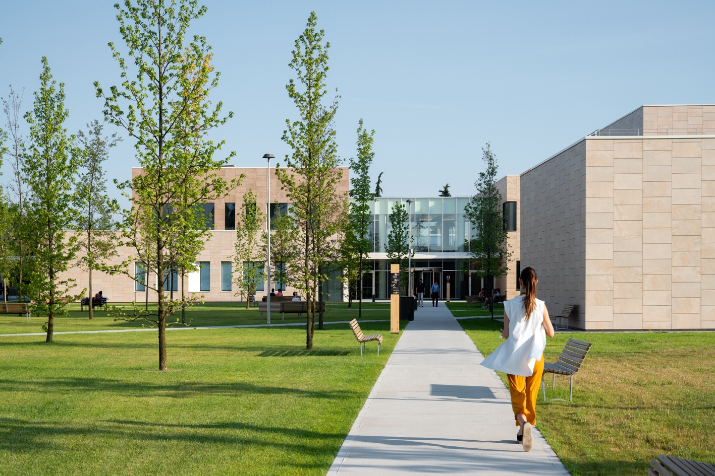 ヒュマニタス大学キャンパス写真