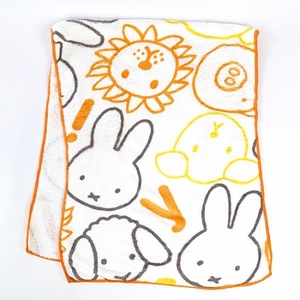 UrCAi0pAUADPqmLizcja.jpg?w=940&h=940