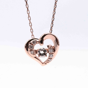 UrCCzoiRzYsWdbNOhaeM.jpg?w=940&h=940