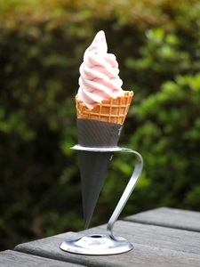 バラのソフトクリーム