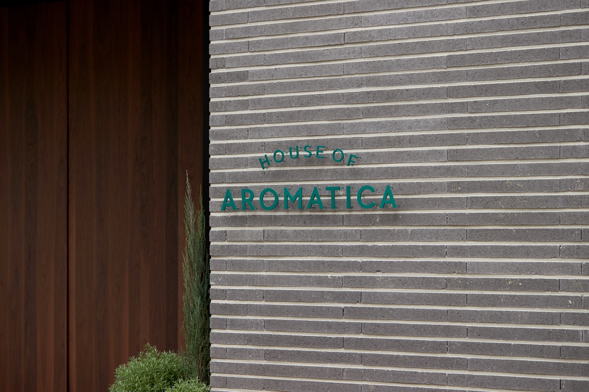 韓国人気ヴィーガンコスメブランド「AROMATICA(アロマティカ)」が5月16