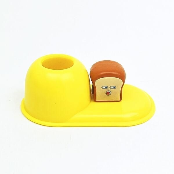 洗面台にパンどろぼうが…！？シュールでかわいい歯ブラシスタンドとコップスタンドがカラフルな2色展開で登場。