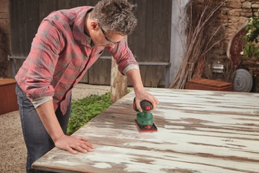 ボッシュ、18Vコードレスマルチサンダー 「USAN 118H(本体のみ)」が新登場！ 1台2役、広い面から狭い面まで快適研磨