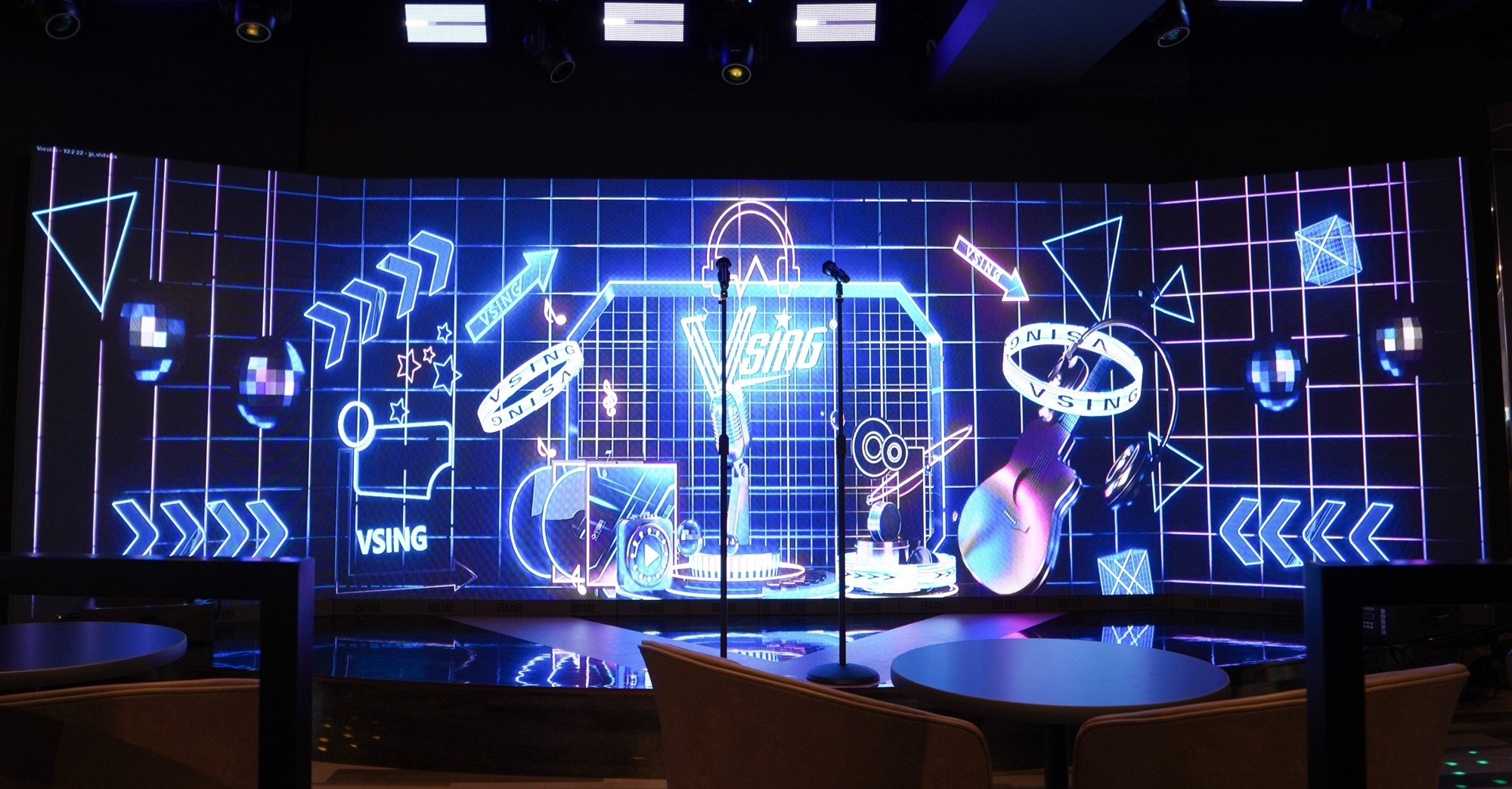 8月8日（金）19時、渋谷に新感覚のカラオケ体験施設がオープン！ 東南アジアで人気の応援型カラオケステージ「VSING」が日本初上陸