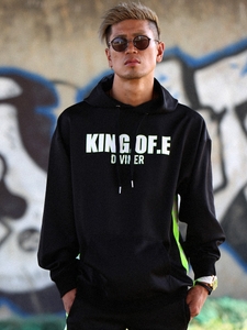 V4ZGQf9CyZVh7NOXhX9Z.jpg?w=940&h=940