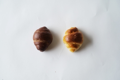 人気ベーカリーとブランドがコラボレーションしたパンのセットを販売（各1個セット　1セット598円 ）。3月5日-14日、各日数量限定