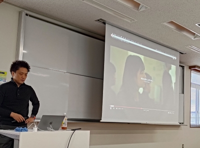 V8eVSK3fdW6cVZBp6C2z.jpg?w=940&h=940