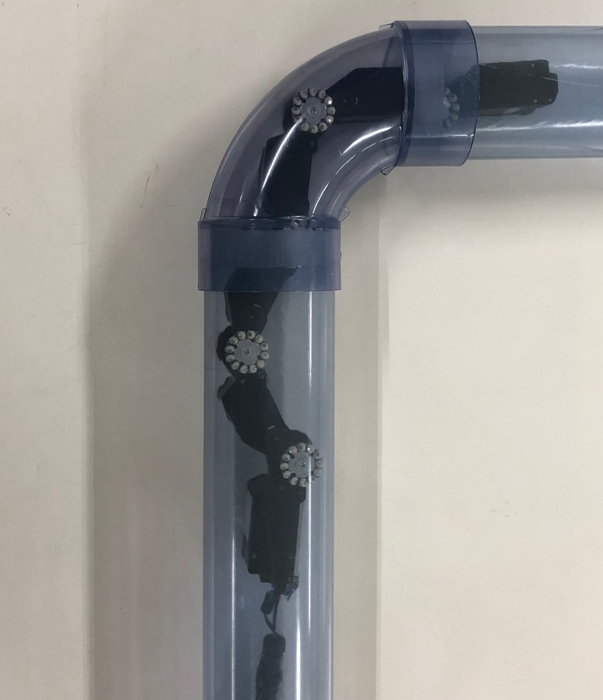 配管内を走る配管くん(R) 重力に負けず上下に移動できる