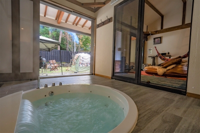 VBJWzC50UBuoaoF2VOkQ.jpg?w=940&h=940