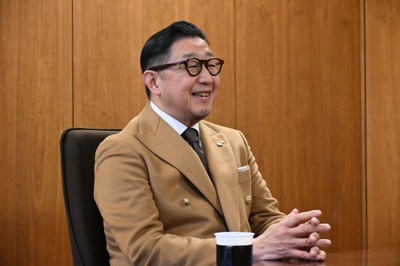 VBLel8JLnTLrs3eYvmua.jpg?w=940&h=940