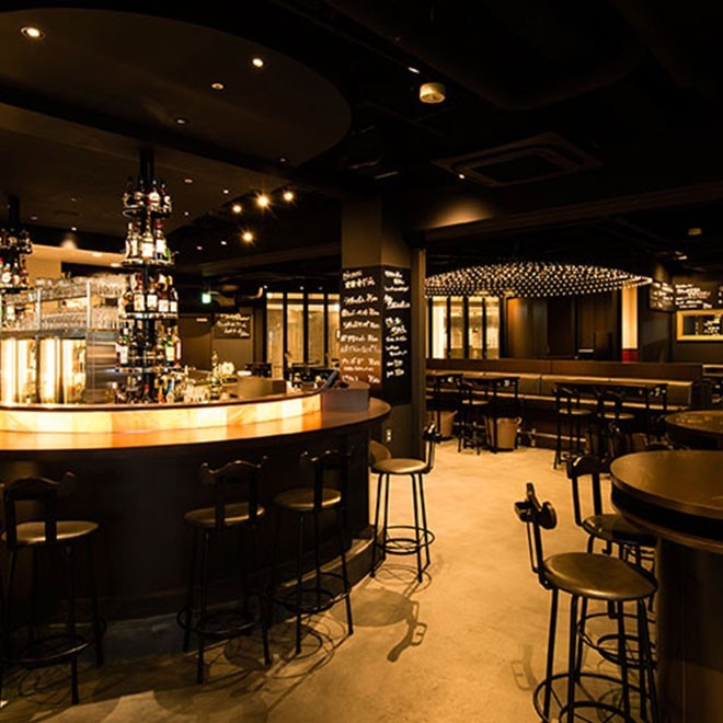 新宿三丁目のランドマーク的存在の371BAR(東京/新宿三丁目 )