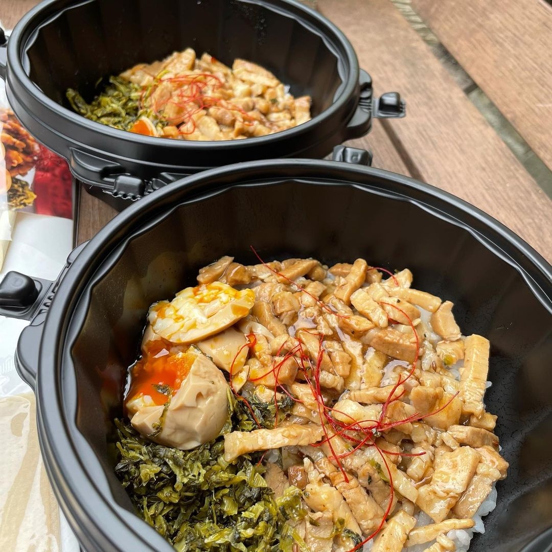 なかなか海外へ行けない今!八角、五香粉などの香辛料で煮込んだ豚バラ肉とご飯の相性が抜群の台湾屋台飯をゴーストレストランで!「ほろほろお肉の魯肉飯/ルーローハン」恵比寿店がオープン!