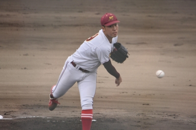 先発した天野京介投手（人間学部２年）