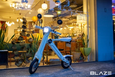 「ブレイズスマートEV」カーキ・ワインレッド・デニム入荷しました！