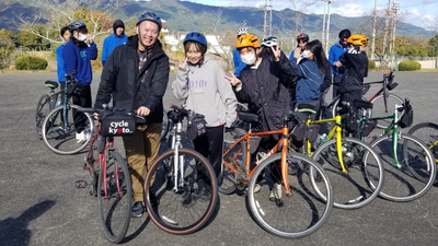 VTrxDKiepv6frqq5rYcc.jpg?w=940&h=940