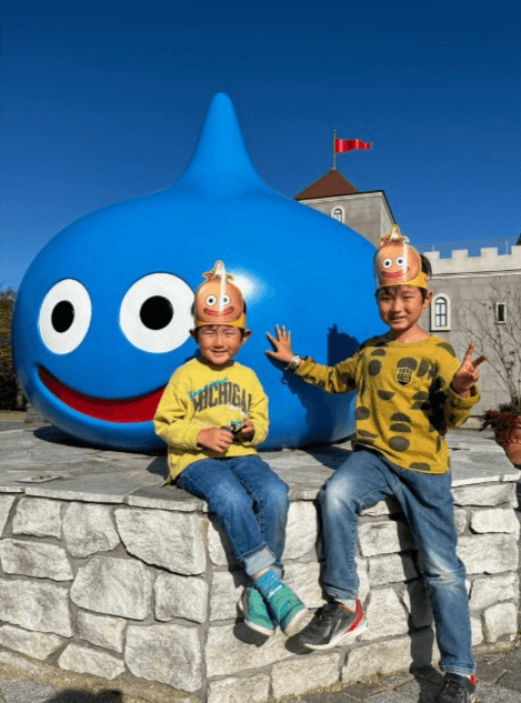 アニメやゲームの世界に飛び込め!ニジゲンノモリは君たちを待っていた! 巨大アスレチックやジップラインを遊びつくす春の小学生限定イベント特集