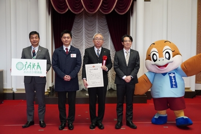 VZKUEl391pDWF6L1fUhj.jpg?w=940&h=940