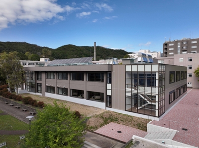 Vb0KM0aYo9ZxWoJtzxoT.jpg?w=940&h=940