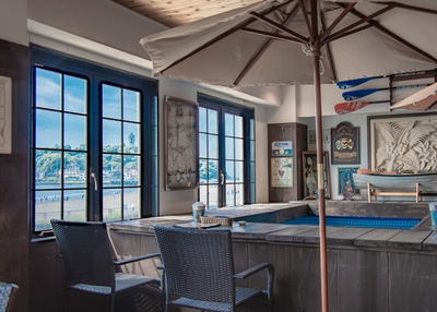 カフェ&バー ヘミングウェイ江ノ島 本店のロケーション