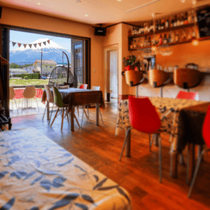 Vj8xkTSgbCPZQVzHddjj.png?w=940&h=940