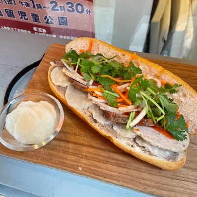 べったら市開催期間中、特別限定メニュー『べったらバインミー』を販売します！