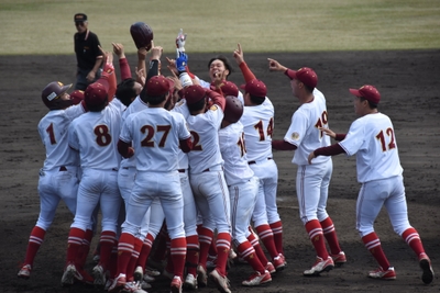 Vn5ZE4KAXK9Zv8hRQpCf.jpg?w=940&h=940