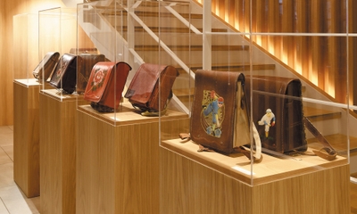 昔のランドセルの展示、解説