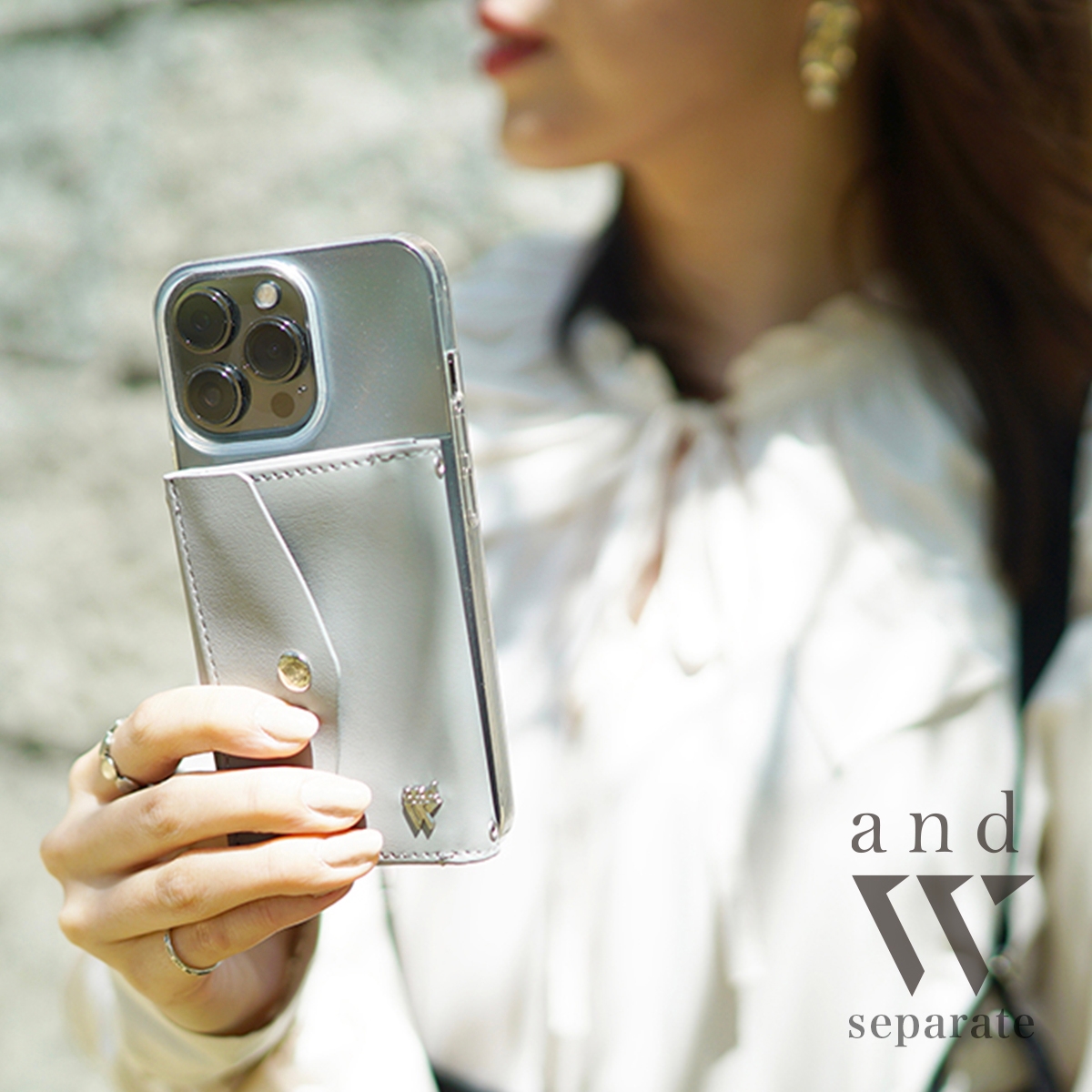 専用のケースは必要なく、iPhone/androidスマホ等の幅広い機種に対応