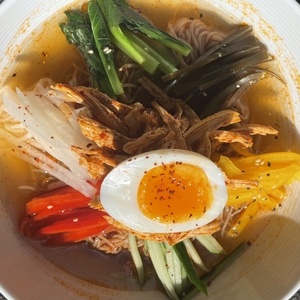 VulmqR2n8wyEhYqCbQiK.jpeg?w=940&h=940