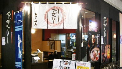 VzM4svS2swMcf1VXXxgN.jpg?w=940&h=940