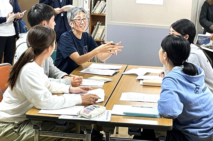 職員会議のデモンストレーションの様子