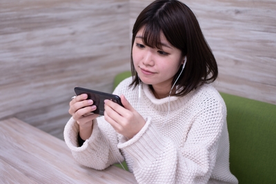 W6mpdeAk4ycLiKNlvMay.jpg?w=940&h=940