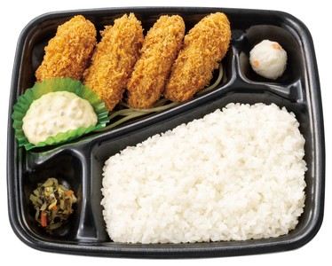 サクッ、じゅわっと牡蠣の旨み 4コ入りカキフライ弁当 732円(税込790円)