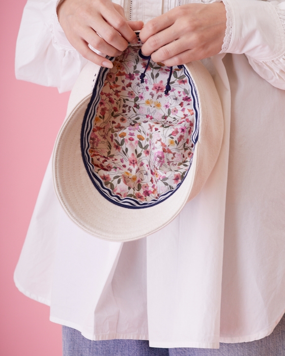 26-715-69467 20-03 ¥9.900 (Tax in)