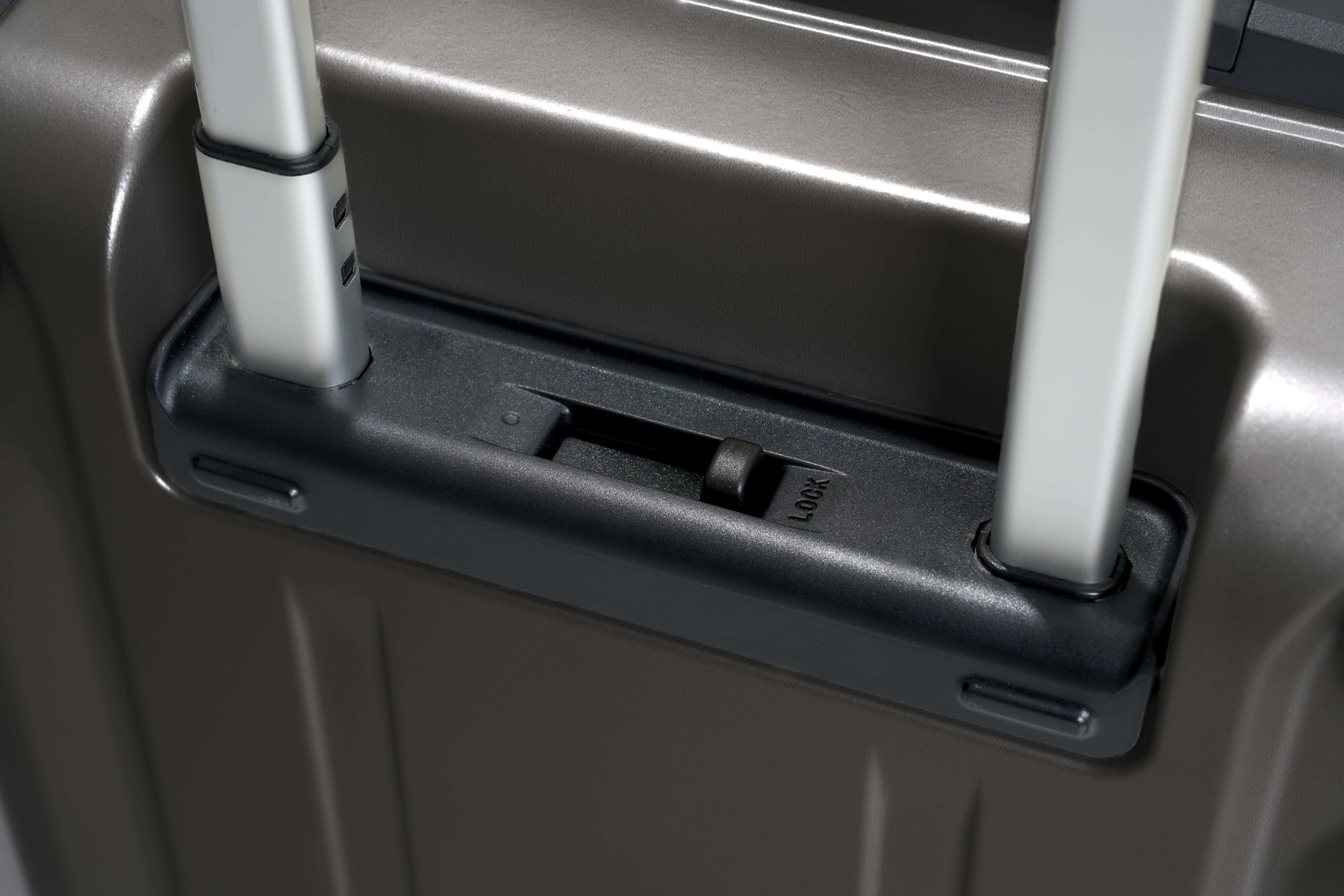 キャスターストッパー付き