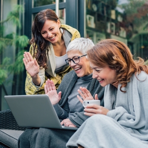 WHukOVQOyWsW4qGbnRDq.jpg?w=940&h=940