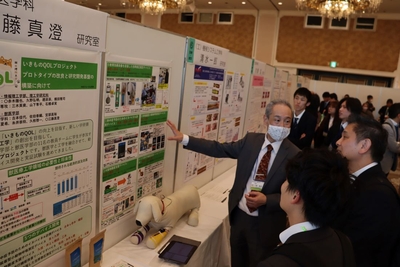 WLhYjkwB74R022gslkBI.jpg?w=940&h=940