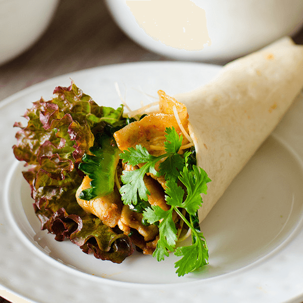 「キムチ風 旨辛だれ」を使ったエスニックタコス