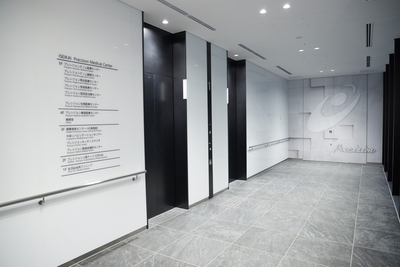 1階エレベーターホール